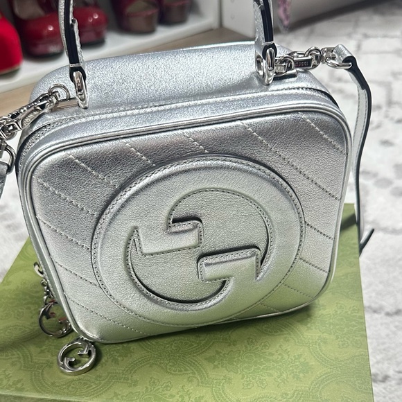 Brand new with tags, receipt of purchase, box and dust bag. Gorgeous! - Picture 10 of 14